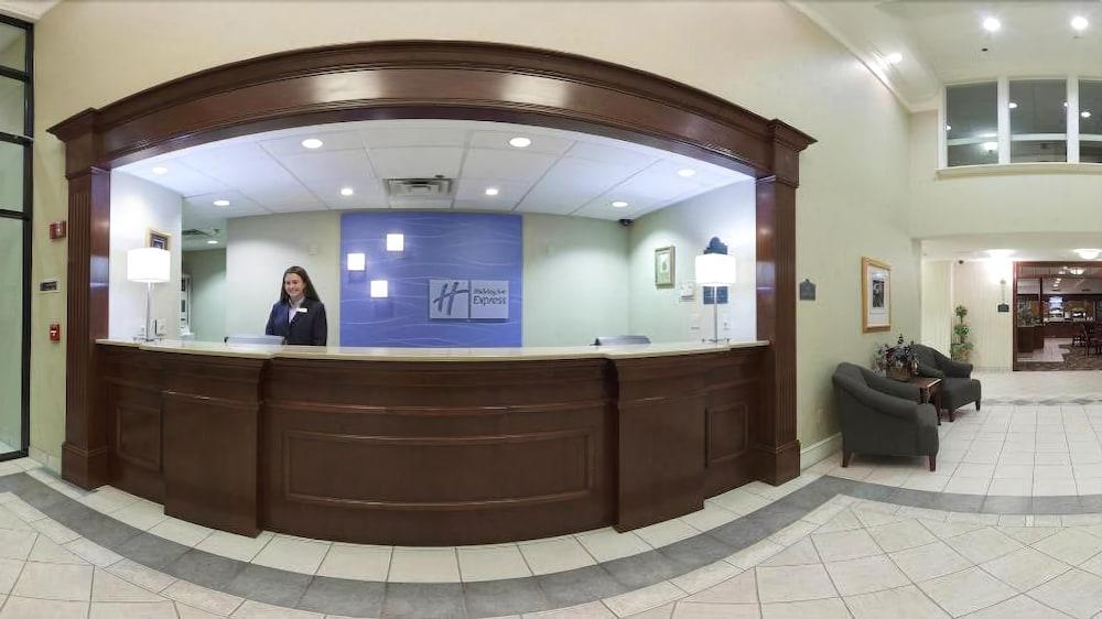 Express & By Ihg 3*