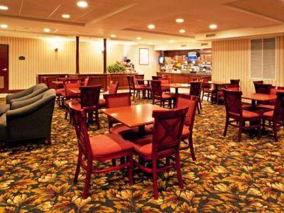 Express & By Ihg 3* Wadsworth