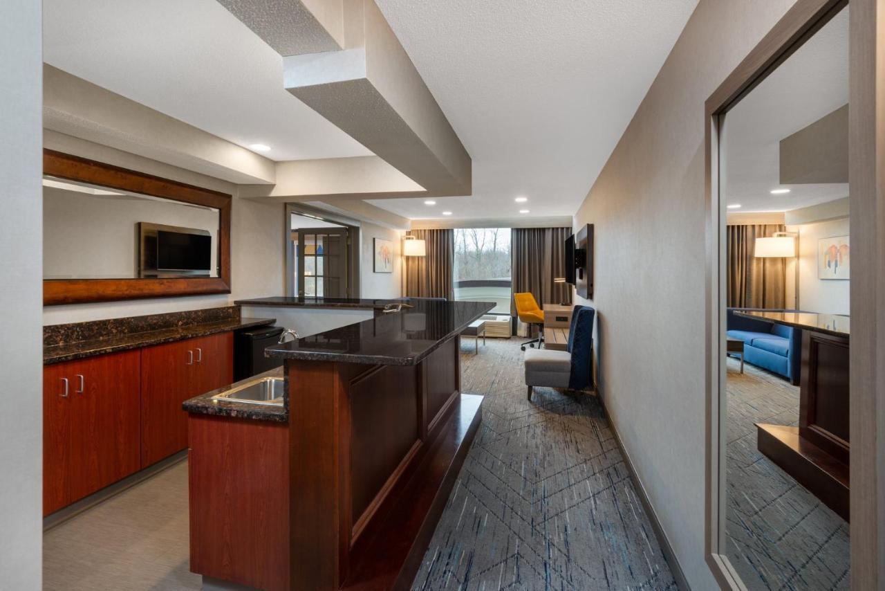 Express & By Ihg Hotel Wadsworth