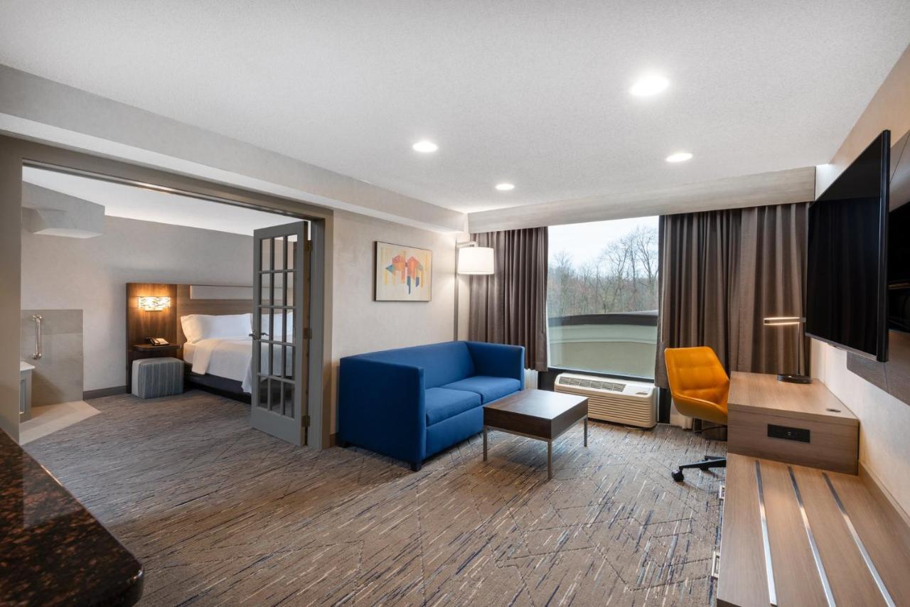 Hotel Express & By Ihg
