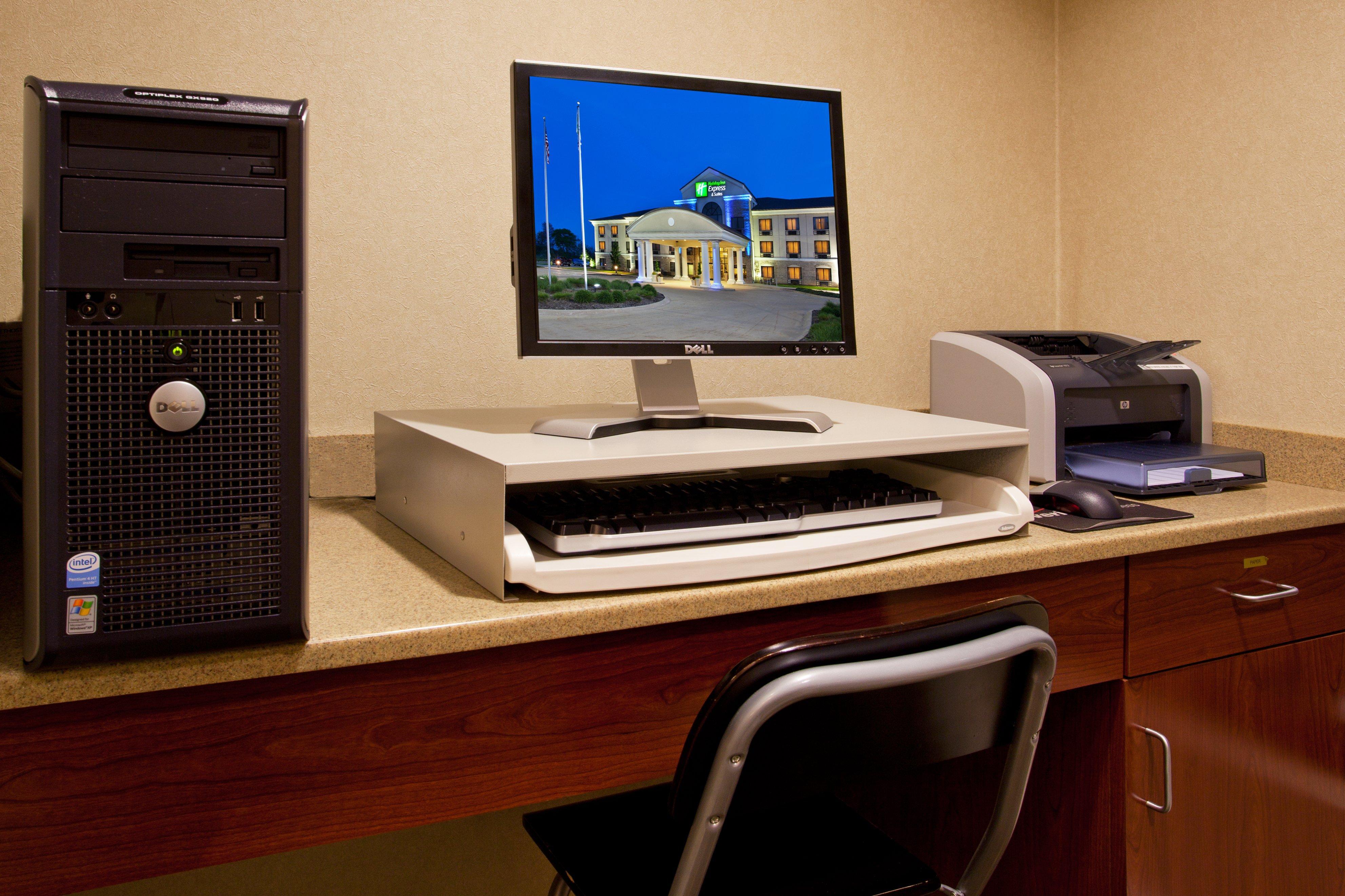 Express & By Ihg 3* Wadsworth