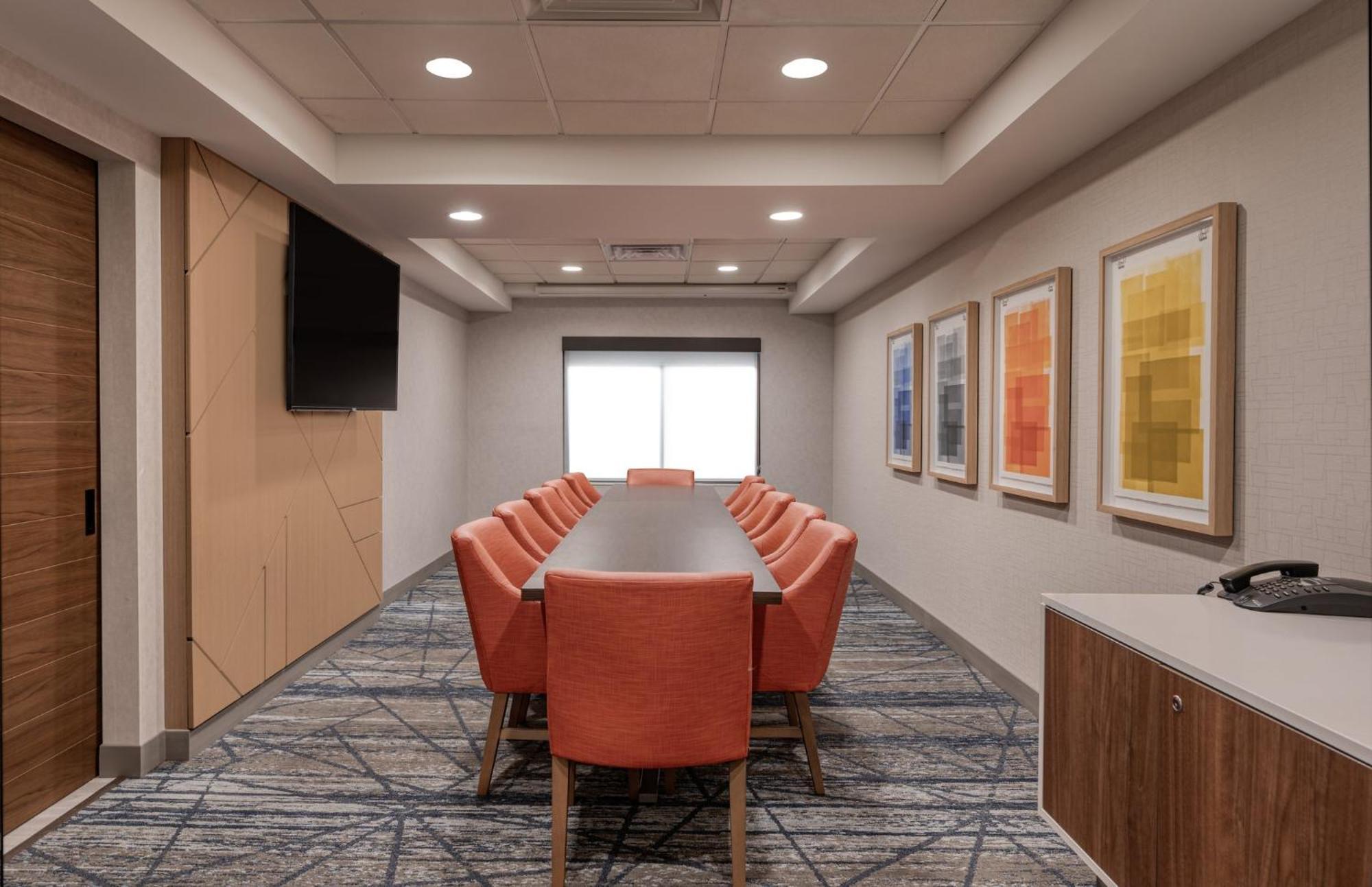 Express & By Ihg 3*
