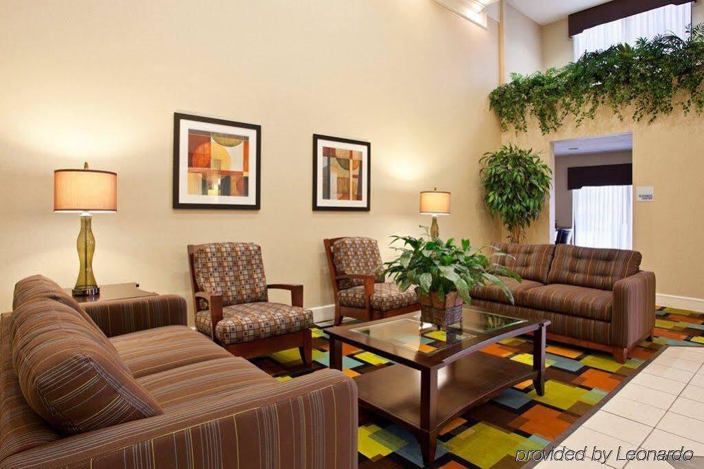 Express & By Ihg 3* Wadsworth
